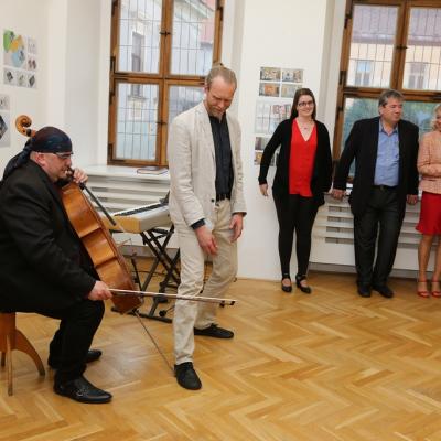 Vo Vernisaz Byvalych Absolventu 2017 026